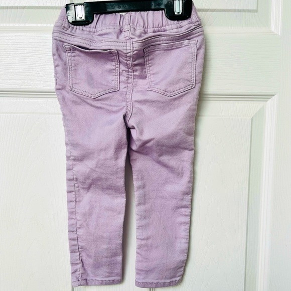 Bundle & save 4T gap lavender capri jeggings - Picture 2 of 2